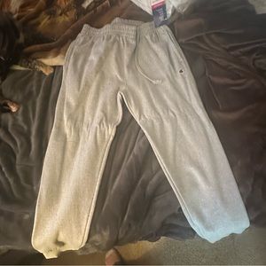 GREY UNISEX WARM SWEATPANTS MADE BY CHAMPION! Size MEDIUM